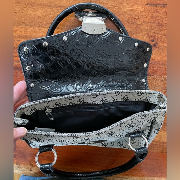Guess bag - Picture 4 of 4